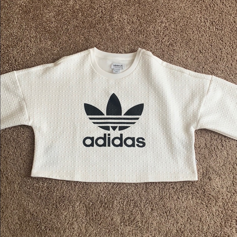 Adidas top
